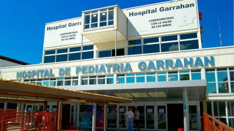 La Niña M pasó la noche en el hospital Garrahan y espera la decisión de Minoridad para recibir el alta